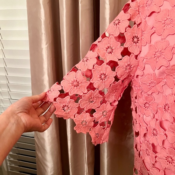 NWT Umgee Pink Embroidered Floral Lace V-Neck Top Blouse Shirt Size MEDIUM - Picture 7 of 8